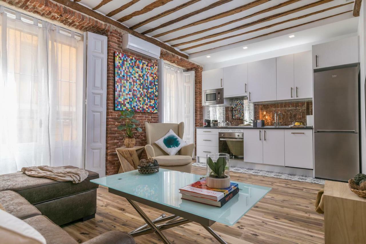 Bonito apartamento en típica corrala en el centro de Madrid Exterior foto