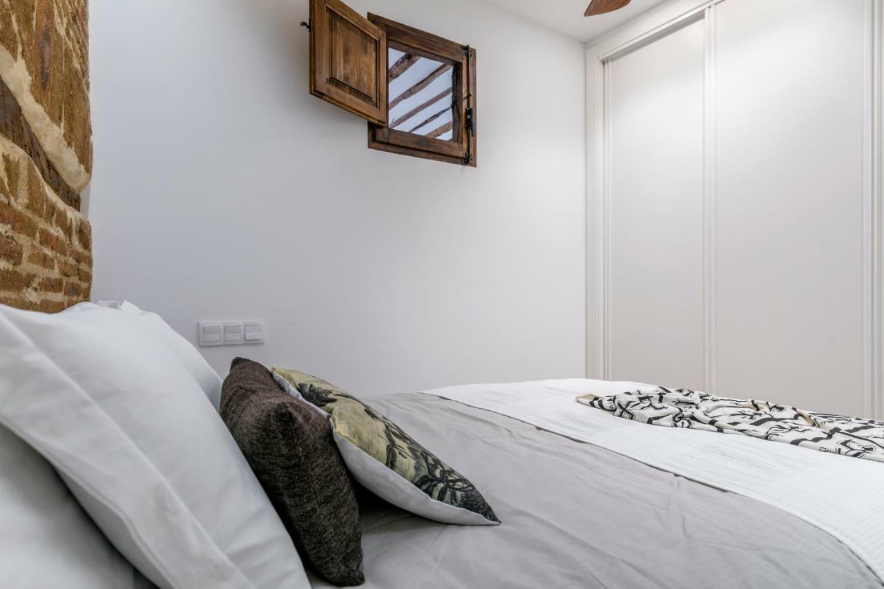 Bonito apartamento en típica corrala en el centro de Madrid Exterior foto